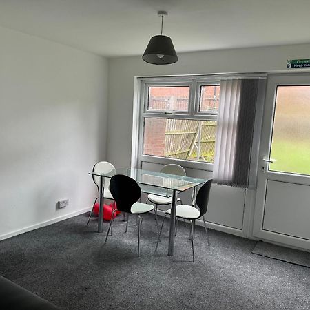 Homestays-Close To Coventry City And University I Free Parking I Wi-Fi Dış mekan fotoğraf