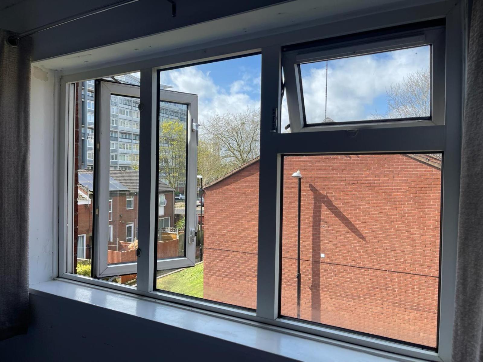 Homestays-Close To Coventry City And University I Free Parking I Wi-Fi Dış mekan fotoğraf