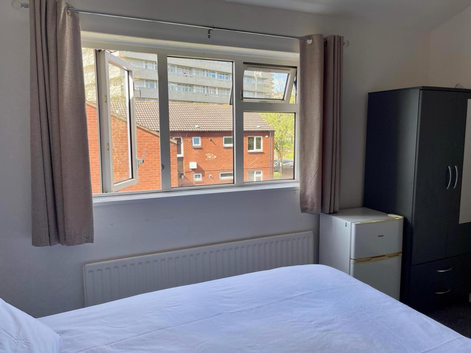 Homestays-Close To Coventry City And University I Free Parking I Wi-Fi Dış mekan fotoğraf