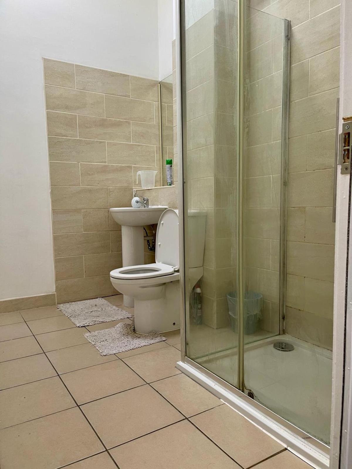 Homestays-Close To Coventry City And University I Free Parking I Wi-Fi Dış mekan fotoğraf