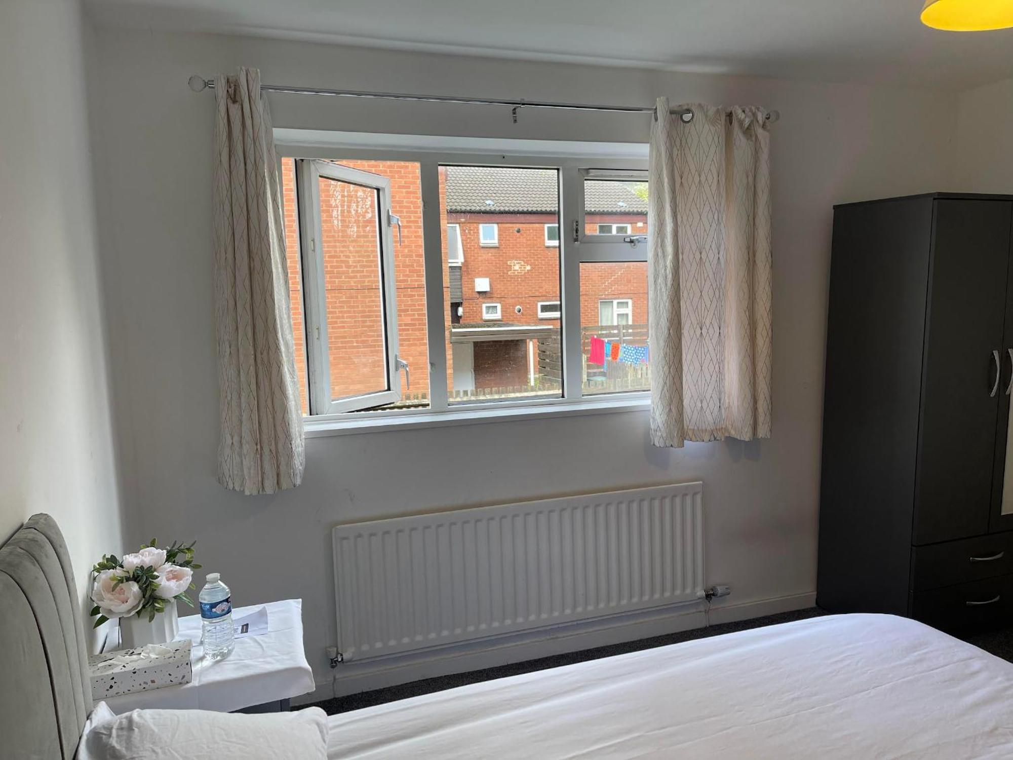 Homestays-Close To Coventry City And University I Free Parking I Wi-Fi Dış mekan fotoğraf